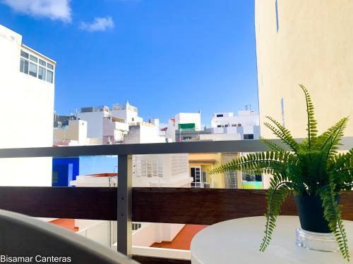 Estudio con balcón del hotel Brisamar Canteras. Foto 4