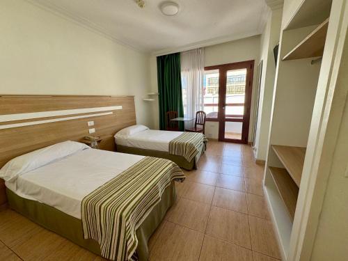 Estudio con balcón del hotel Tinoca. Foto 4