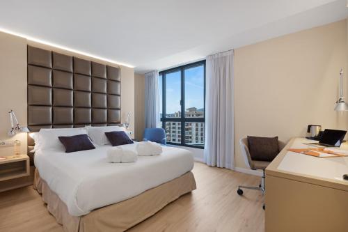 Suite Junior del hotel Palladium. Foto 5