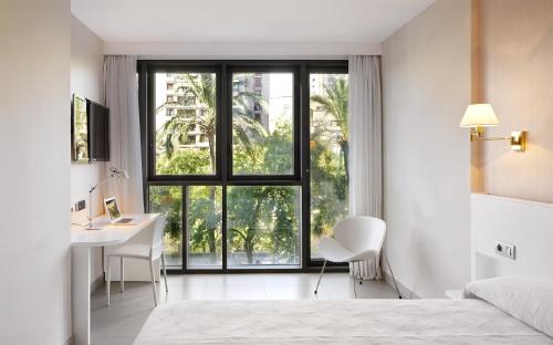 Habitación Doble con vistas al paseo Mallorca - 1 o 2 camas del hotel Palladium. Foto 2