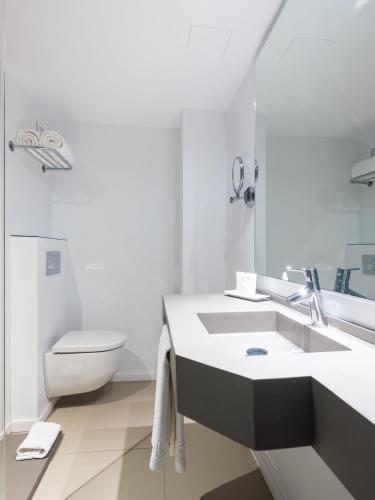 Habitación Doble con vistas al paseo Mallorca - 1 o 2 camas del hotel Palladium. Foto 4
