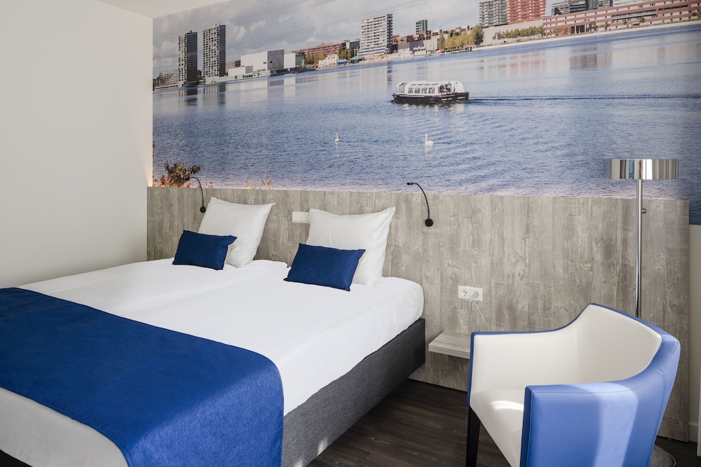 Habitación Standard con 2 camas individuales del hotel ibis Styles Almere. Foto 7