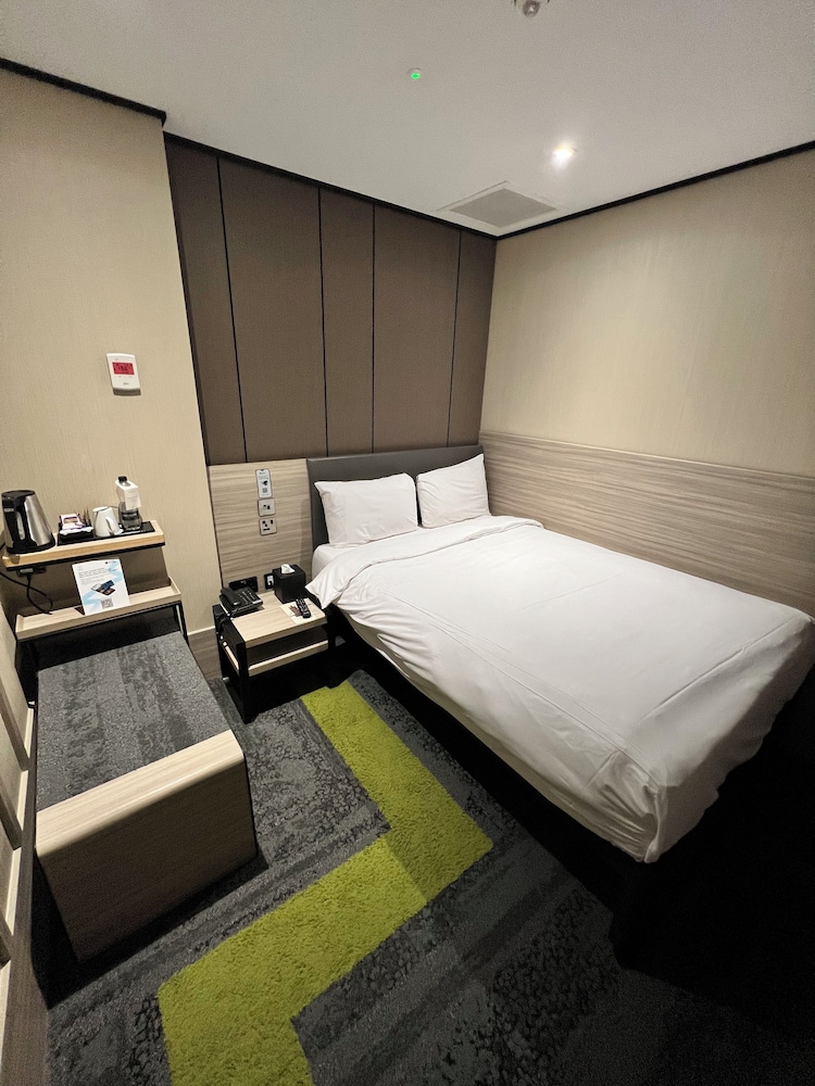 Habitación individual (Solo Plus) del hotel Aerotel London Heathrow T2 and T3. Foto 3