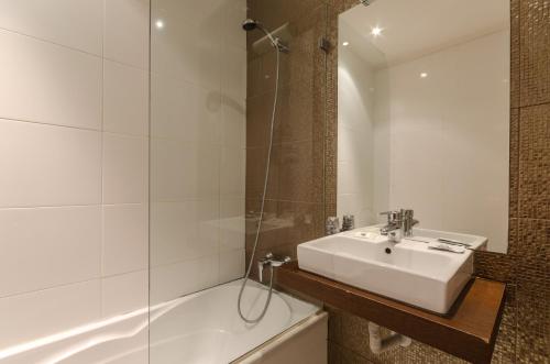 Habitación Doble Estándar - 2 camas del hotel Inn Rossio. Foto 3