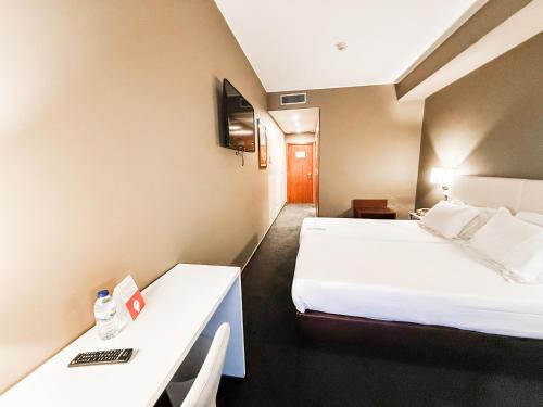 Habitación Doble Estándar - 2 camas del hotel Stay Hotel Porto Centro Antas. Foto 7