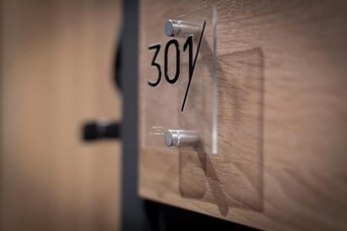 Estudio Triple Estándar del hotel 37 Lodge La Défense Courbevoie. Foto 6