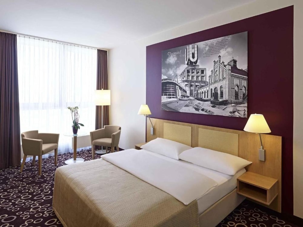 Habitación Estándar con cama Queen del hotel Mercure Dortmund City. Foto 2