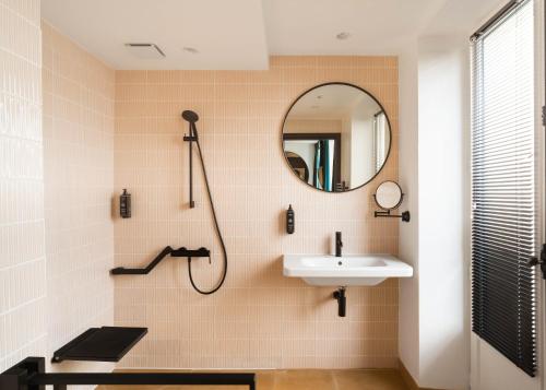 Suite – Wheelchair accessible del hotel Makom Montmartre. Foto 2