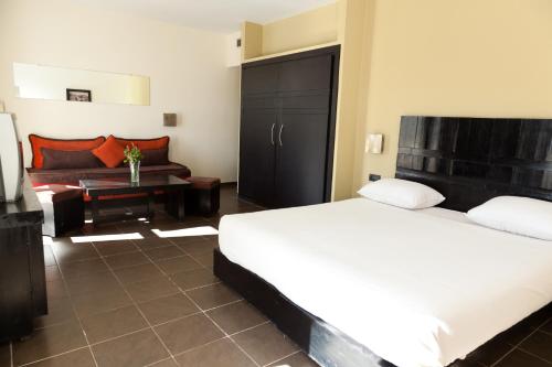 Suite con vistas al mar del hotel Royal Decameron Tafoukt - All Inclusive. Foto 1