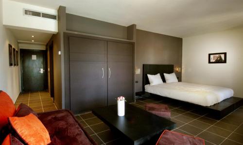 Suite con vistas al jardín del hotel Royal Decameron Tafoukt - All Inclusive