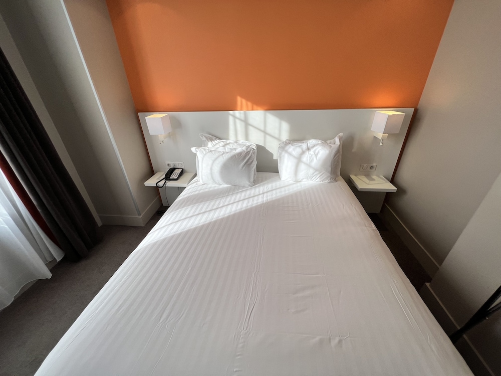 Habitación estándar, 1 cama doble del hotel Holiday Inn Paris - Auteuil, An Ihg. Foto 6