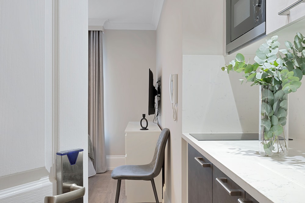 Estudio estándar, 1 cama doble, no fumadores del hotel Cleveland Gardens. Foto 41