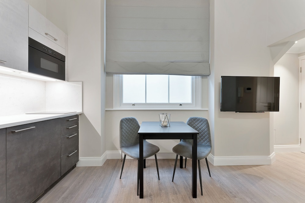 Estudio ejecutivo, 1 cama doble, no fumadores del hotel Cleveland Gardens. Foto 16