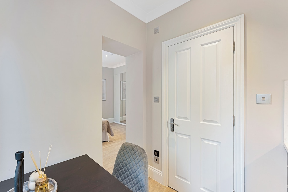 Estudio ejecutivo, 1 cama doble, no fumadores del hotel Cleveland Gardens. Foto 17