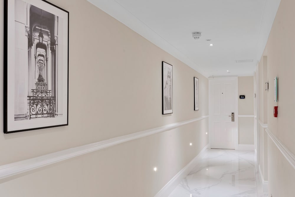Estudio superior, 1 cama de matrimonio grande (Lower Ground) del hotel Cleveland Gardens. Foto 5