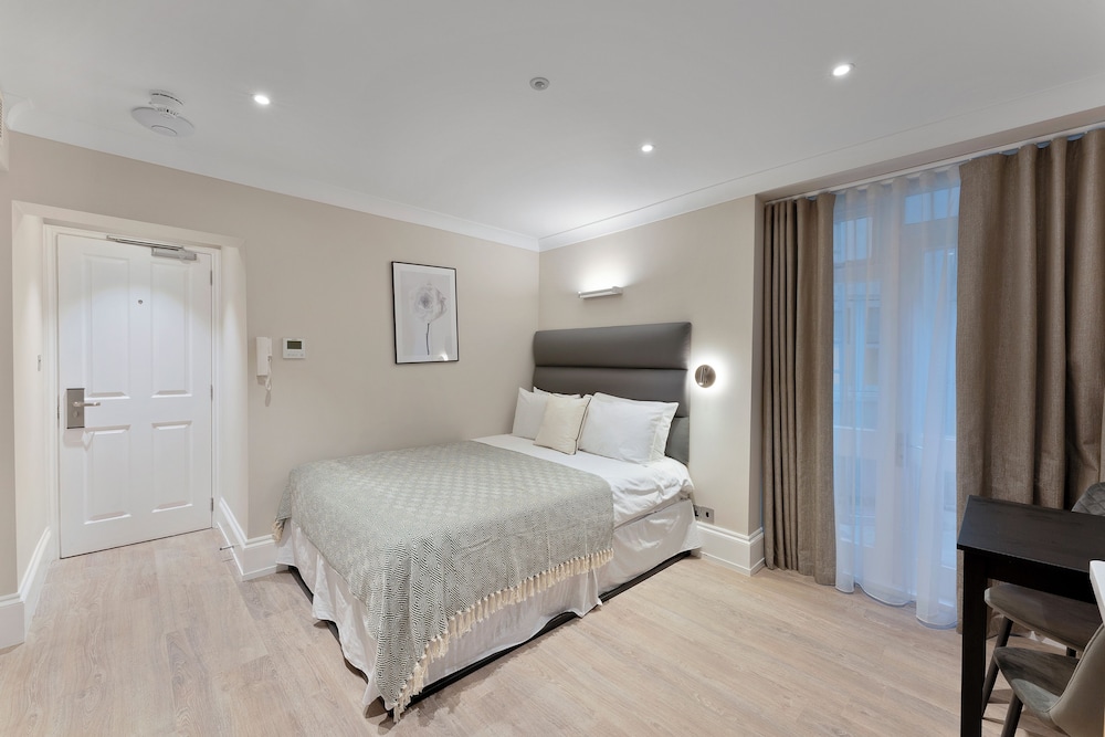 Estudio superior, 1 cama de matrimonio grande (Lower Ground) del hotel Cleveland Gardens. Foto 7