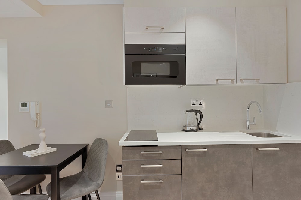 Estudio superior, 1 cama de matrimonio grande (Lower Ground) del hotel Cleveland Gardens. Foto 15
