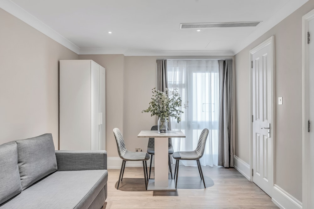 Estudio familiar, 1 cama de matrimonio grande (Lower Ground Floor) del hotel Cleveland Gardens. Foto 12
