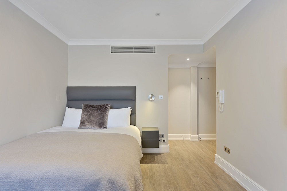 Estudio familiar, 1 cama doble con sofá cama, no fumadores del hotel Cleveland Gardens. Foto 3