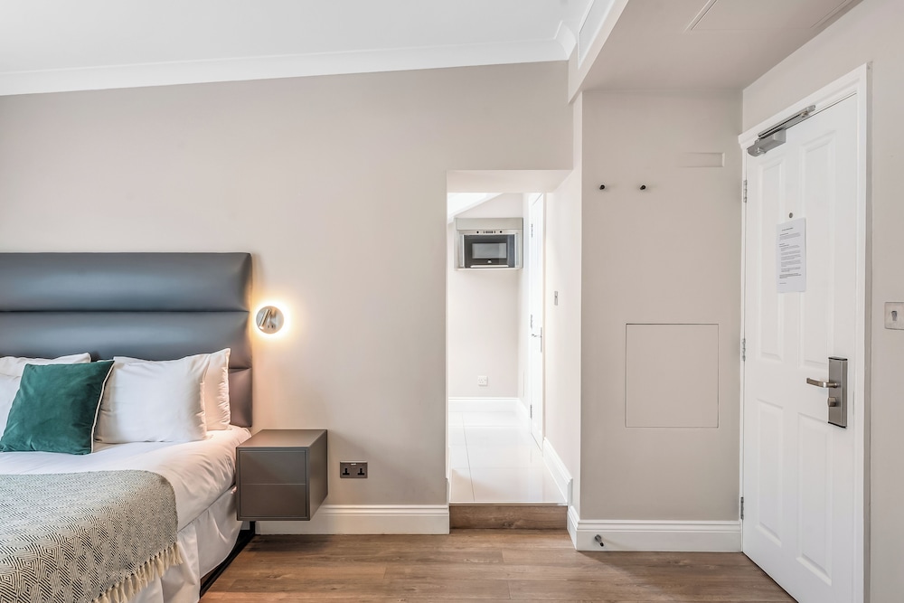 Estudio familiar, 1 cama doble con sofá cama, no fumadores del hotel Cleveland Gardens. Foto 4