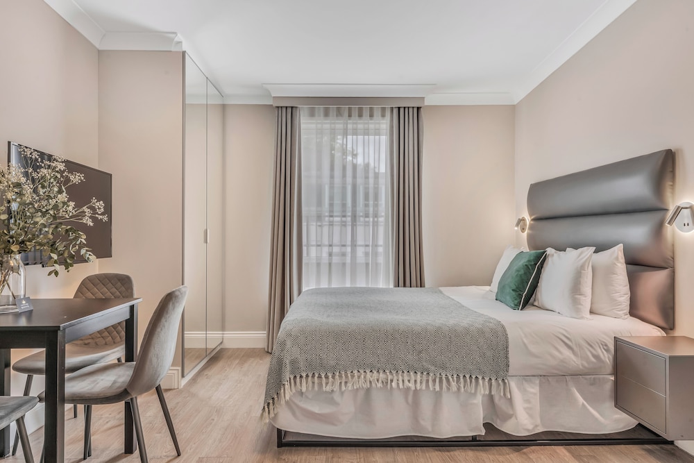 Estudio familiar, 1 cama doble con sofá cama, no fumadores del hotel Cleveland Gardens. Foto 7