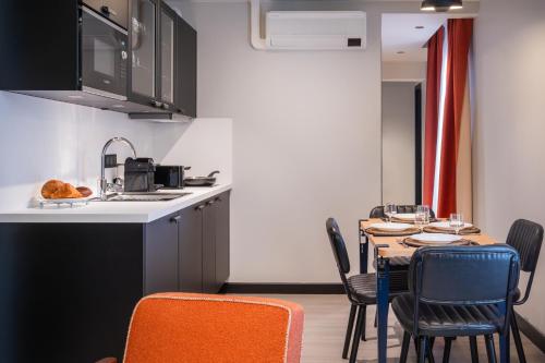 Apartamento con balcón del hotel East Paris Suite. Foto 3