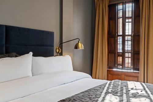 Alojamiento Pied - a - Terre con balcón compartido del hotel Blue Moon. Foto 2