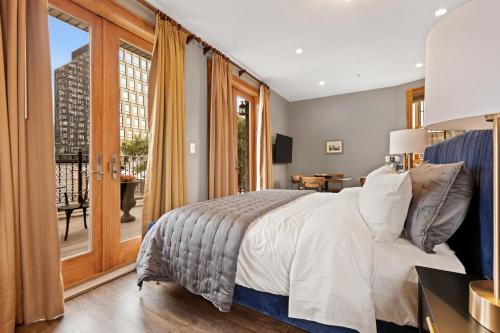 Suite Junior de lujo con balcón del hotel Blue Moon