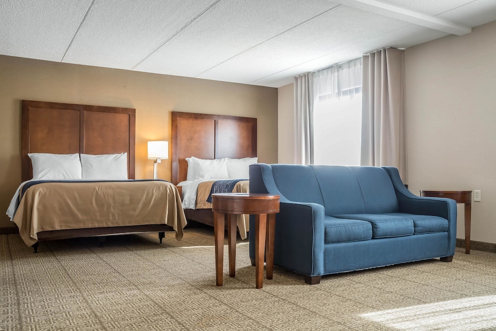 Suite, varias camas, accesible para personas con discapacidad, no fumadores (Upgrade) del hotel Comfort Inn The Pointe