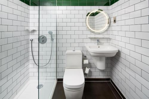 Habitación Doble del hotel ibis Styles London Gloucester Road. Foto 9