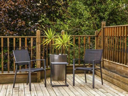 Habitación Doble con balcón del hotel ibis Styles London Gloucester Road. Foto 5