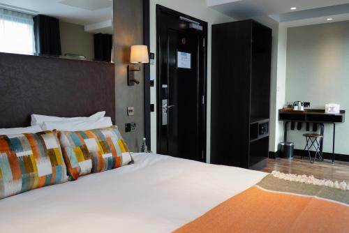 Suite con terraza del hotel The Camden Town Hotel. Foto 1