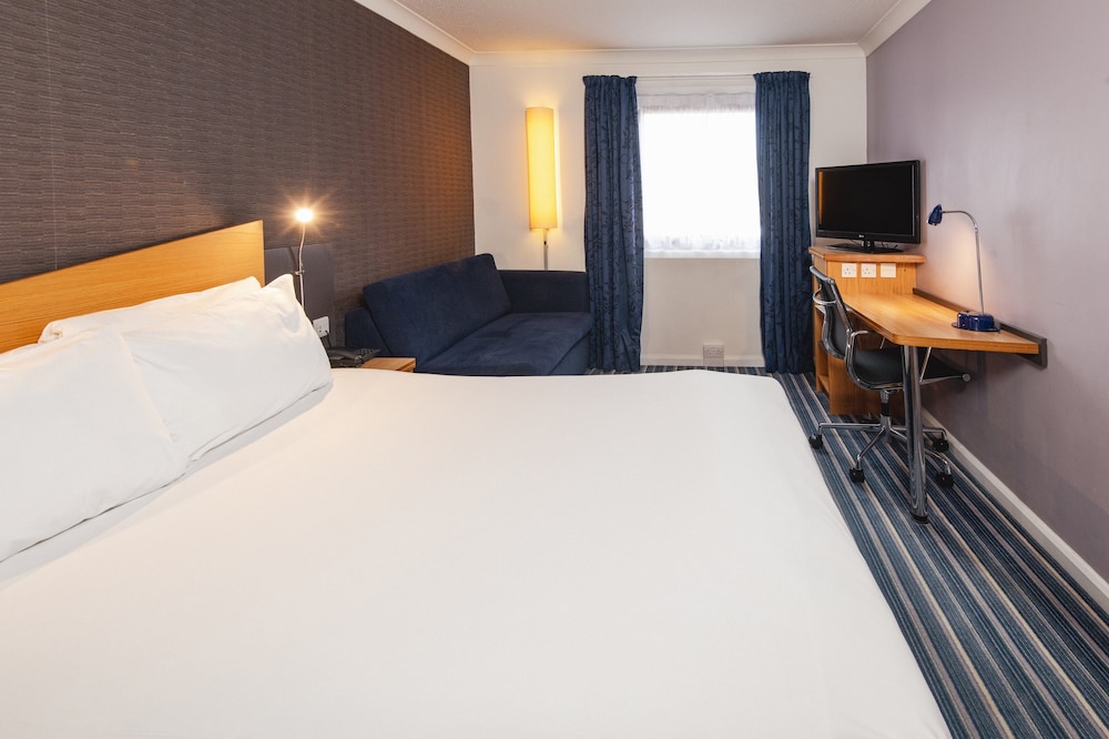 Habitación estándar, 1 cama doble (con desayuno caliente gratuito) del hotel Holiday Inn Express London Wandsworth, An Ihg. Foto 3