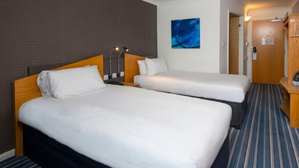 Habitación estándar, 2 camas individuales, accesible del hotel Holiday Inn Express London Wandsworth, An Ihg. Foto 3