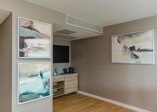 Suite de 1 dormitorio con vistas a la ciudad - 1 cama grande del hotel DoubleTree By Hilton London Excel. Foto 3