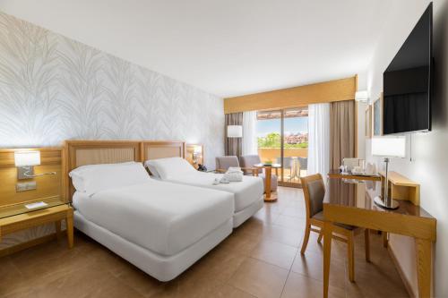 Habitación Doble Deluxe - 1 o 2 camas del hotel Elba Costa Ballena Beach and Thalasso Resort. Foto 4