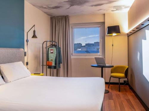 Habitación Familiar del hotel Ibis Malaga Centro Ciudad. Foto 2