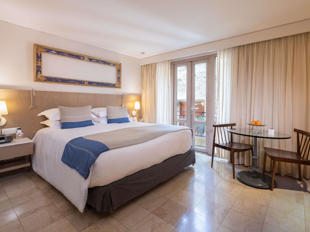 HABITACIÓN CLÁSICA, 1 Cama King Size, Vista Interior del hotel Sofitel Legend Santa Clara Cartagena