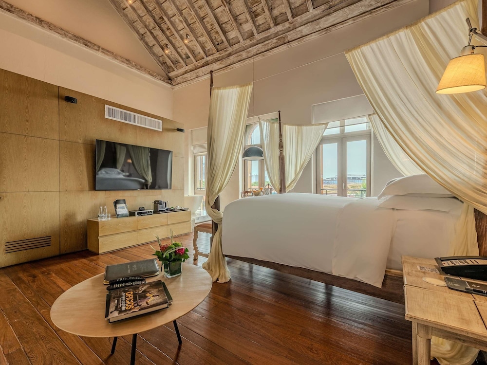 COLONIAL SUITE - CAMA KING SIZE, ÁREA COLONIAL, MAYORDOMO del hotel Sofitel Legend Santa Clara Cartagena. Foto 1