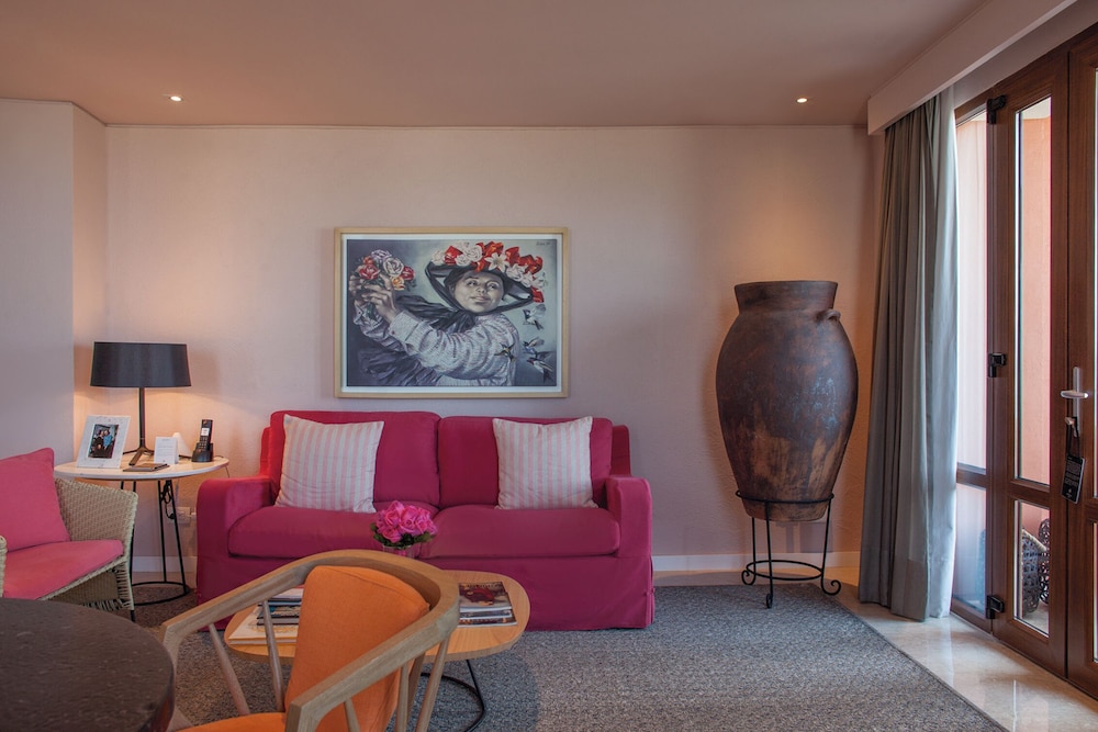 GRAU SUITE, 1 cama king size, terraza con vista al mar, servicio de mayordomía del hotel Sofitel Legend Santa Clara Cartagena. Foto 1