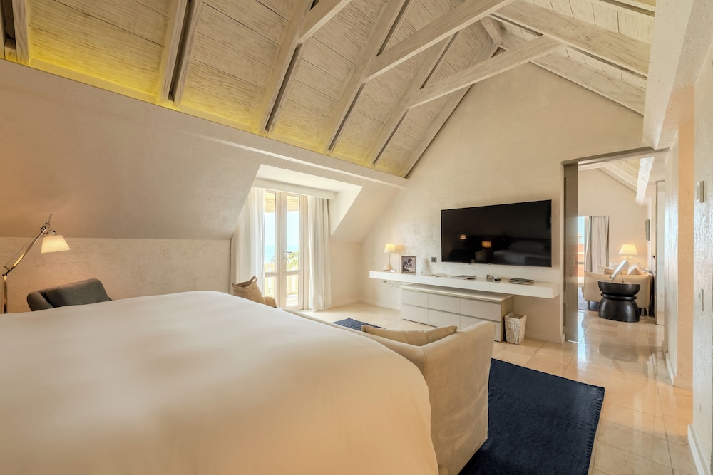 Imperial Amaral Suite: terraza con vista al mar, jacuzzi exterior, cama king size, mayordomo del hotel Sofitel Legend Santa Clara Cartagena. Foto 6