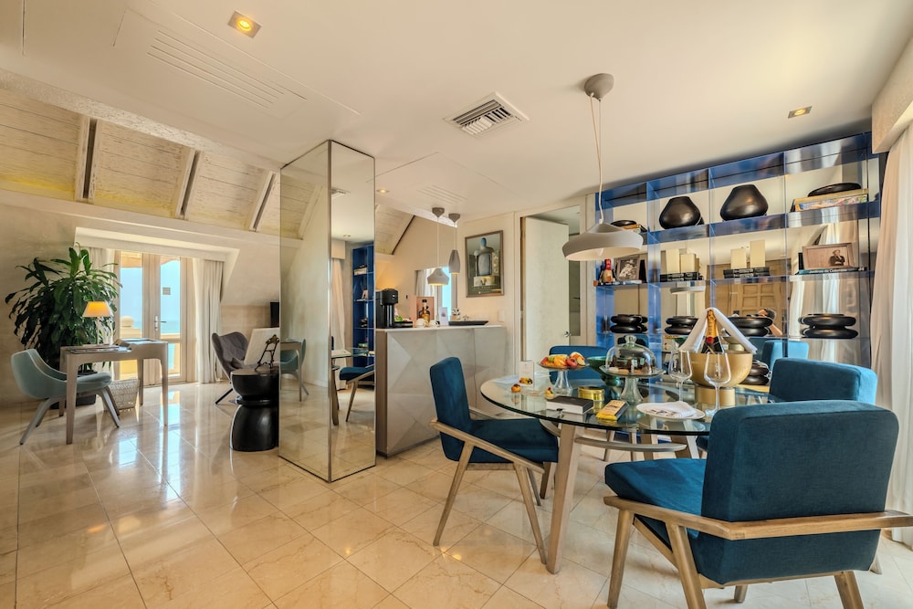 Imperial Amaral Suite: terraza con vista al mar, jacuzzi exterior, cama king size, mayordomo del hotel Sofitel Legend Santa Clara Cartagena. Foto 19