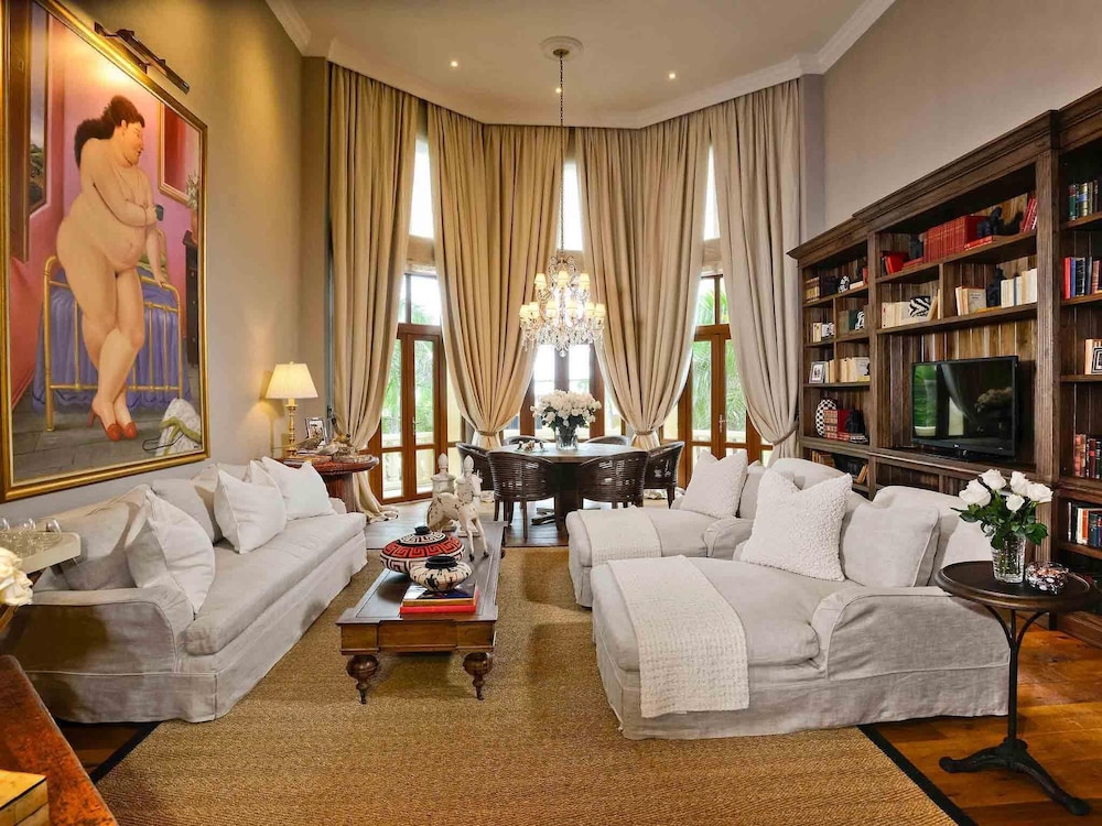 PRESITENTIAL SUITE FERNANDO BOTERO - CAMA KING SIZE, ÁREA COLONIAL, MAYORDOMO del hotel Sofitel Legend Santa Clara Cartagena