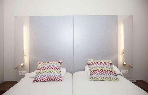 Triple room del hotel Travelodge BCN Cornella Fira. Foto 13