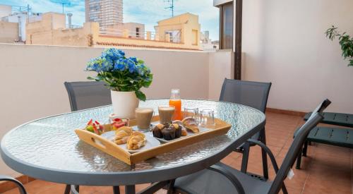 Habitación Doble Superior con terraza del hotel La City Estación. Foto 24