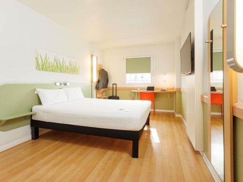 Habitación Doble del hotel Ibis Budget Valencia Aeropuerto. Foto 2