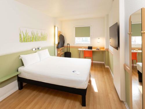 Habitación Doble del hotel Ibis Budget Valencia Aeropuerto. Foto 7