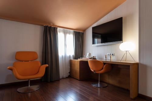 Habitación Doble con terraza del hotel Petit Palace Plaza Málaga. Foto 3