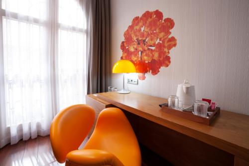 Habitación Triple del hotel Petit Palace Plaza Málaga. Foto 6