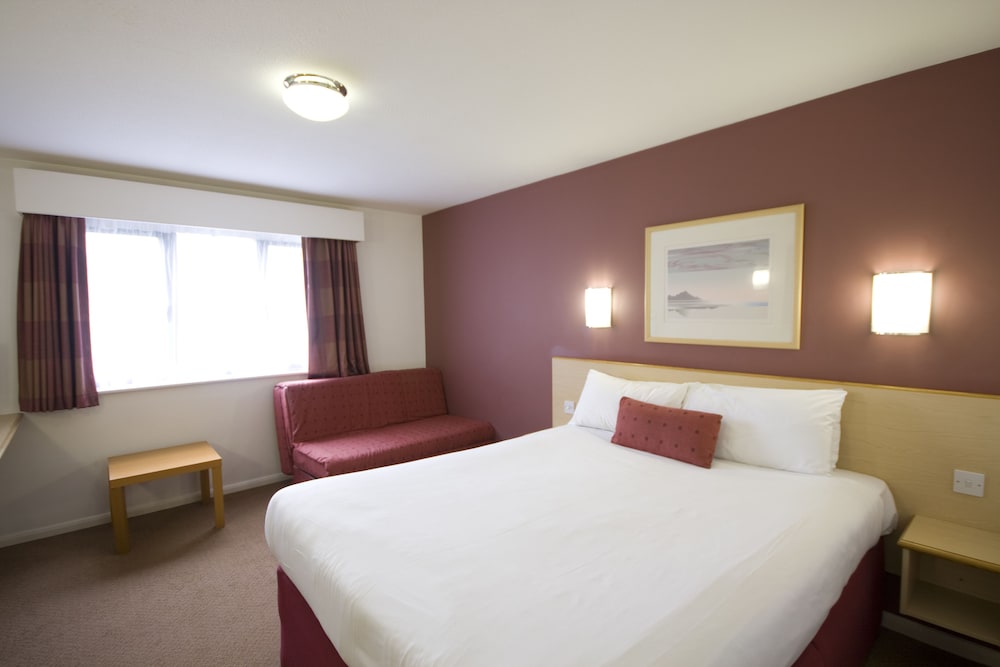 Habitación, 1 cama doble, no fumadores del hotel Days Inn London Stansted Airport